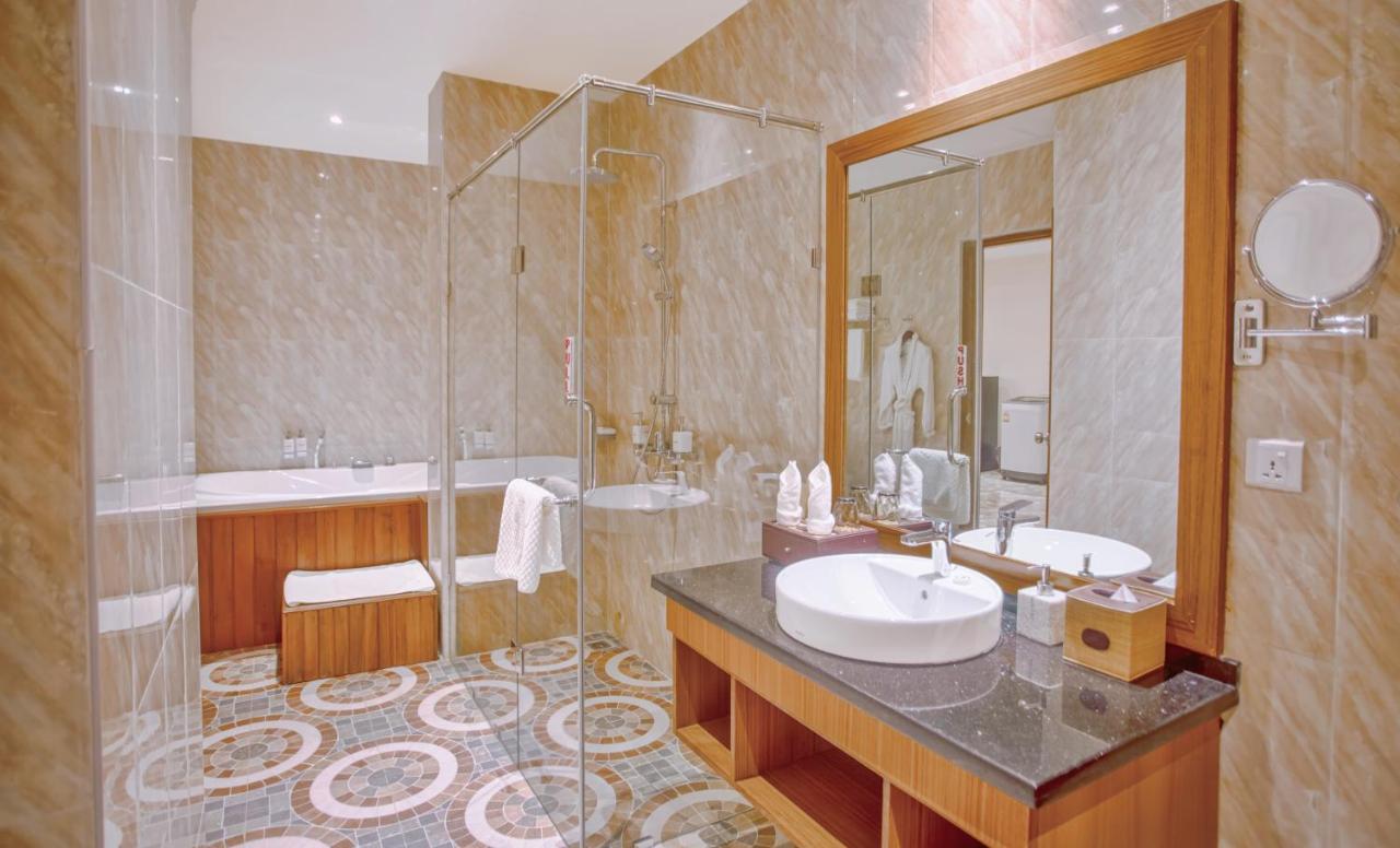 Sunset Palace View Suites Μανταλέι Εξωτερικό φωτογραφία